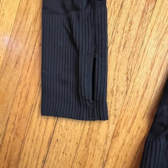 Lululemon Shirt Womens XS 2-4 Floral Textured Rest Less Long Sleeve Top Black - Picture 3 of 7